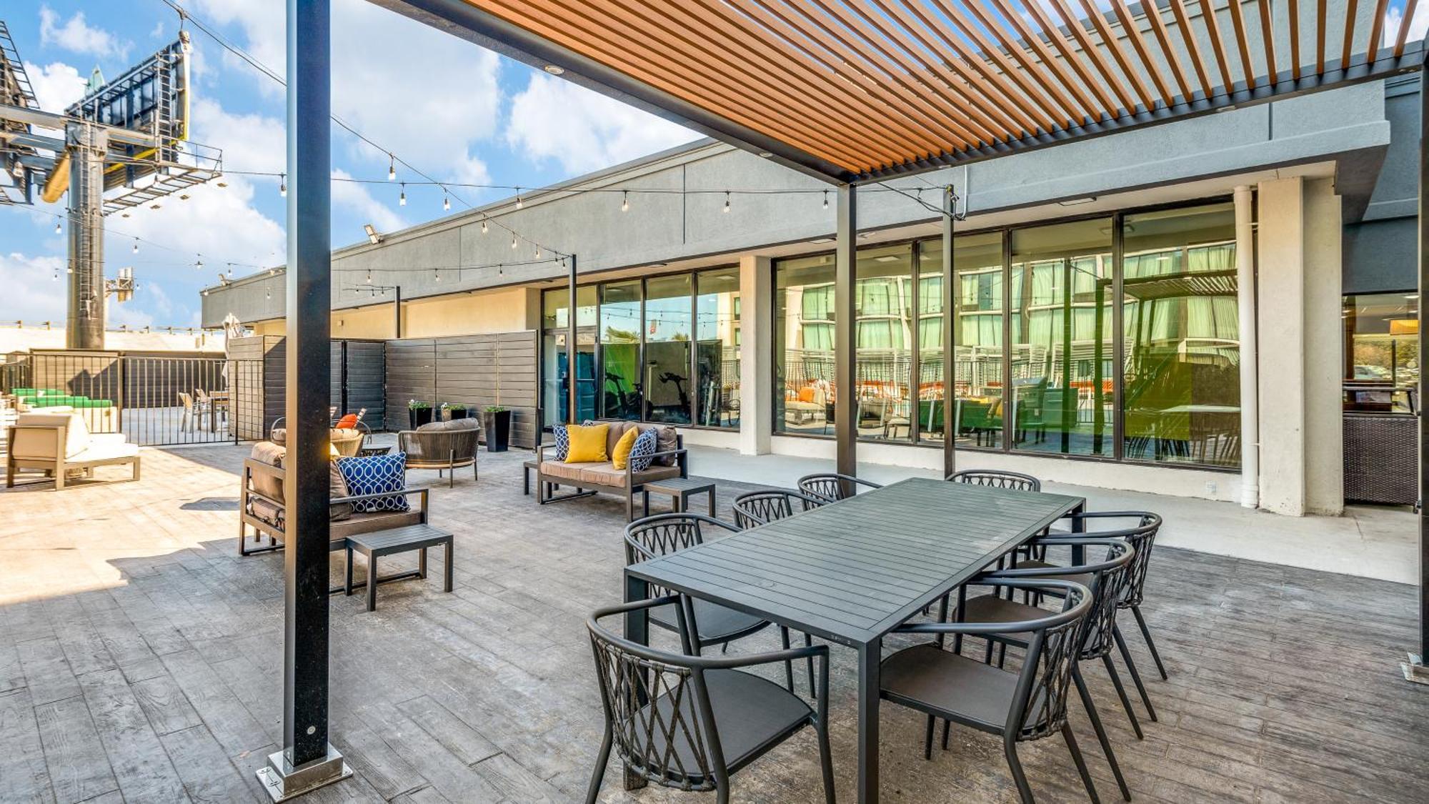 Staybridge Suites Dallas Market Ctr Love Field, An Ihg Hotel Eksteriør billede